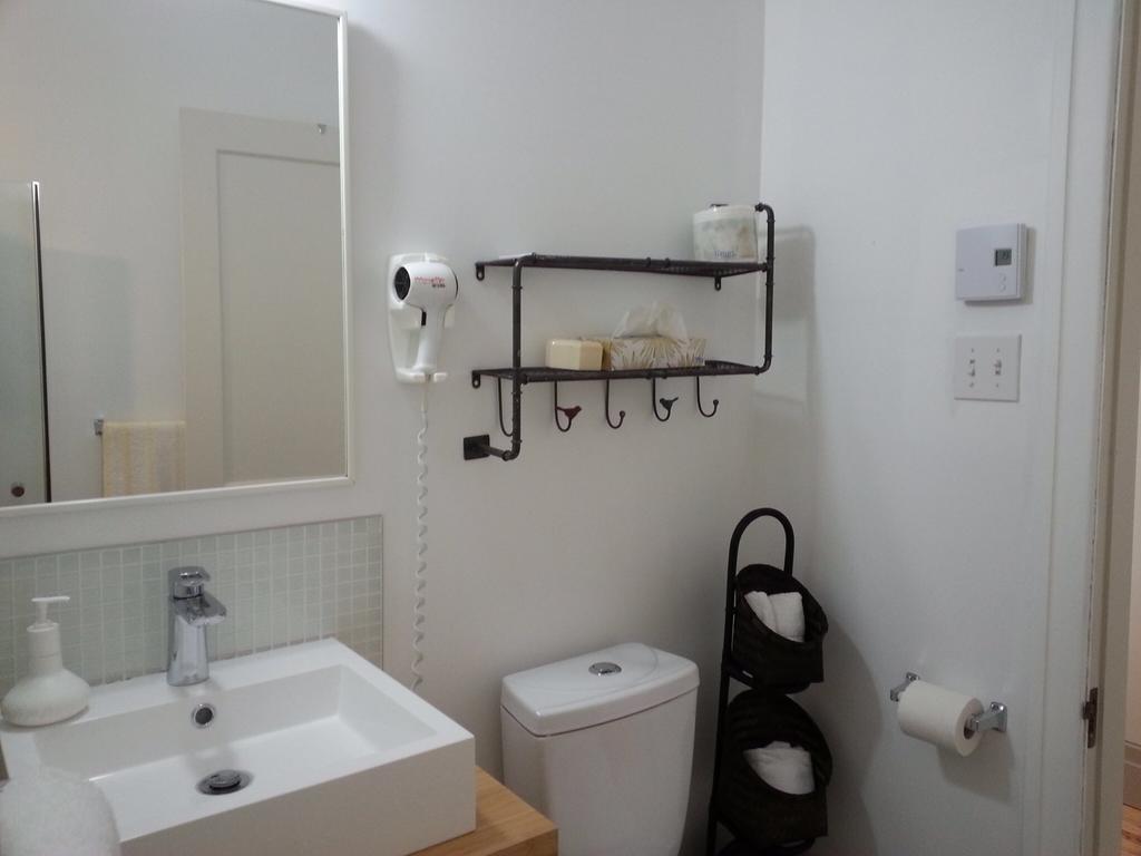 Auberge la maison sous les pins Saint-Joseph-de-la-Rive Chambre photo